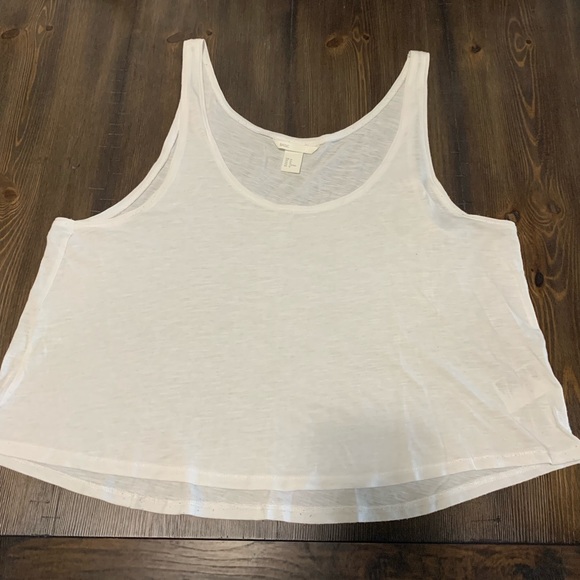 white flowy crop tank top